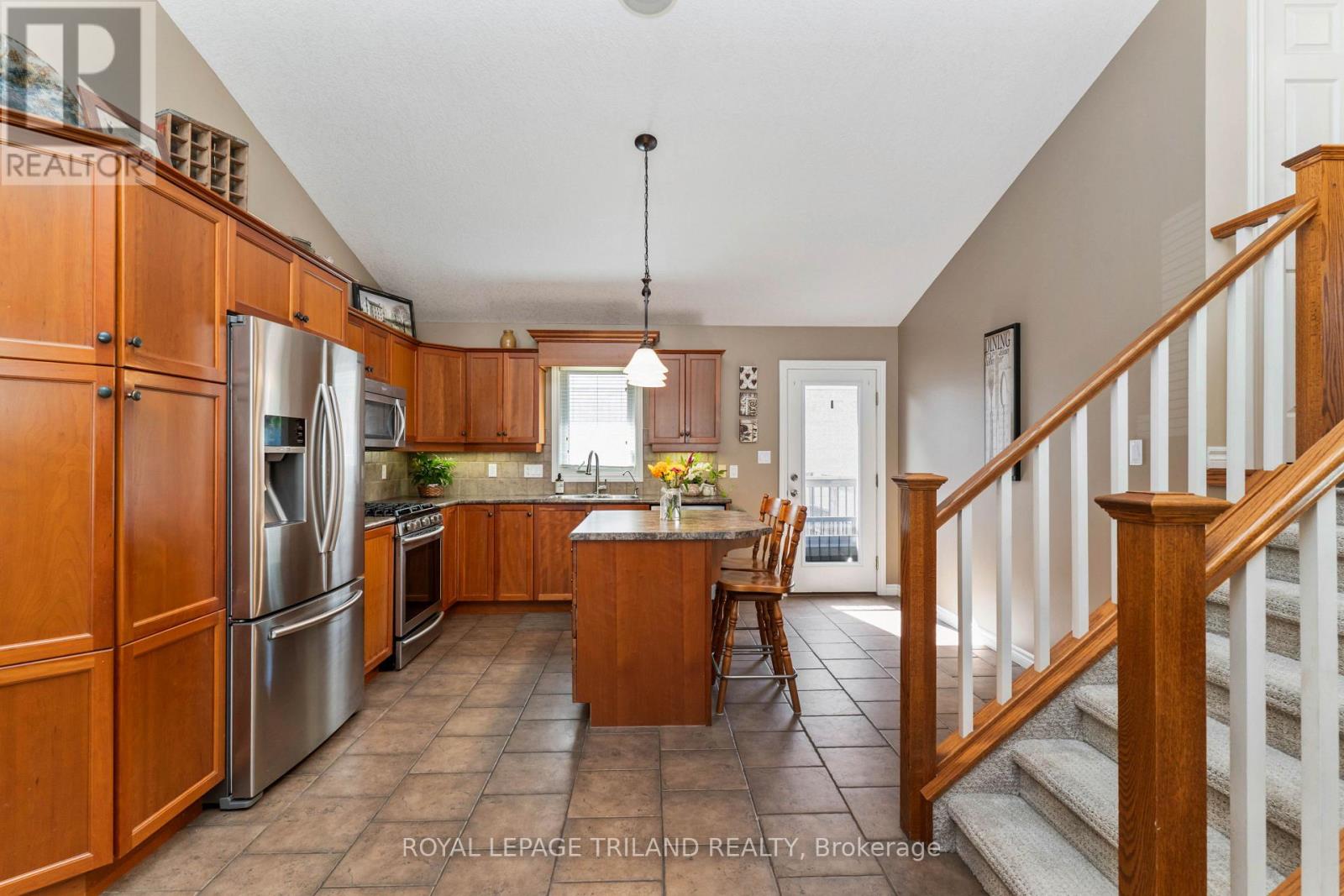 5 Sandpiper Place, St. Thomas, Ontario  N5R 0A9 - Photo 9 - X13759446