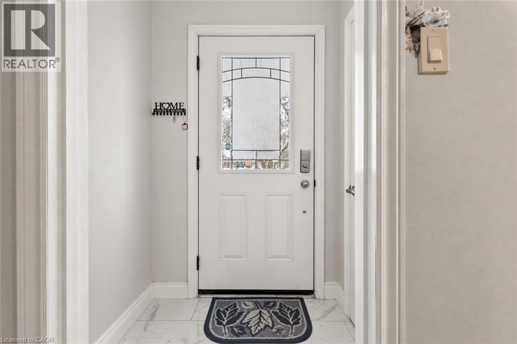 557 Lake Street, St. Catharines, Ontario  L2N 4J1 - Photo 2 - 40849939
