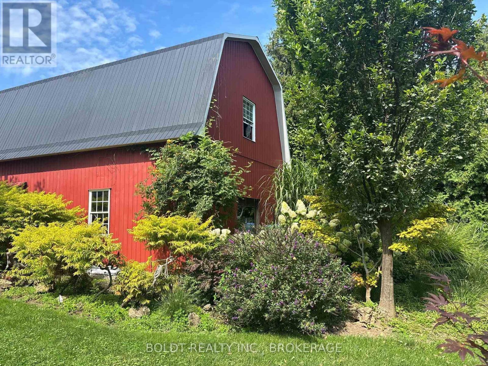 326 Lakeshore Road, Niagara-On-The-Lake, Ontario  L0S 1J0 - Photo 8 - X13759312