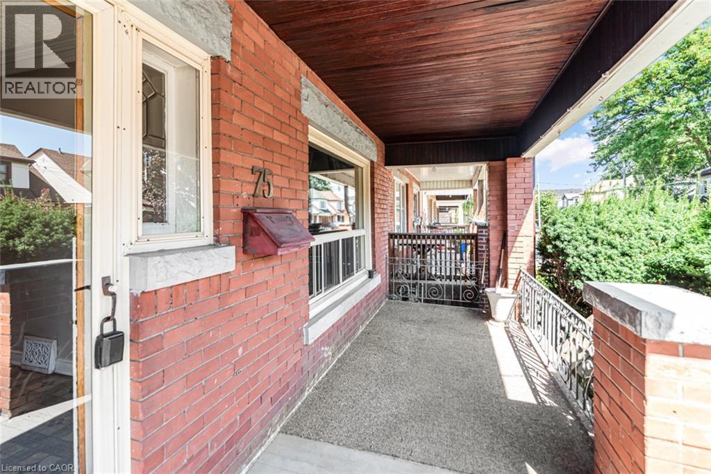 75 Kensington Avenue N, Hamilton, Ontario  L8L 7N3 - Photo 4 - 40861146