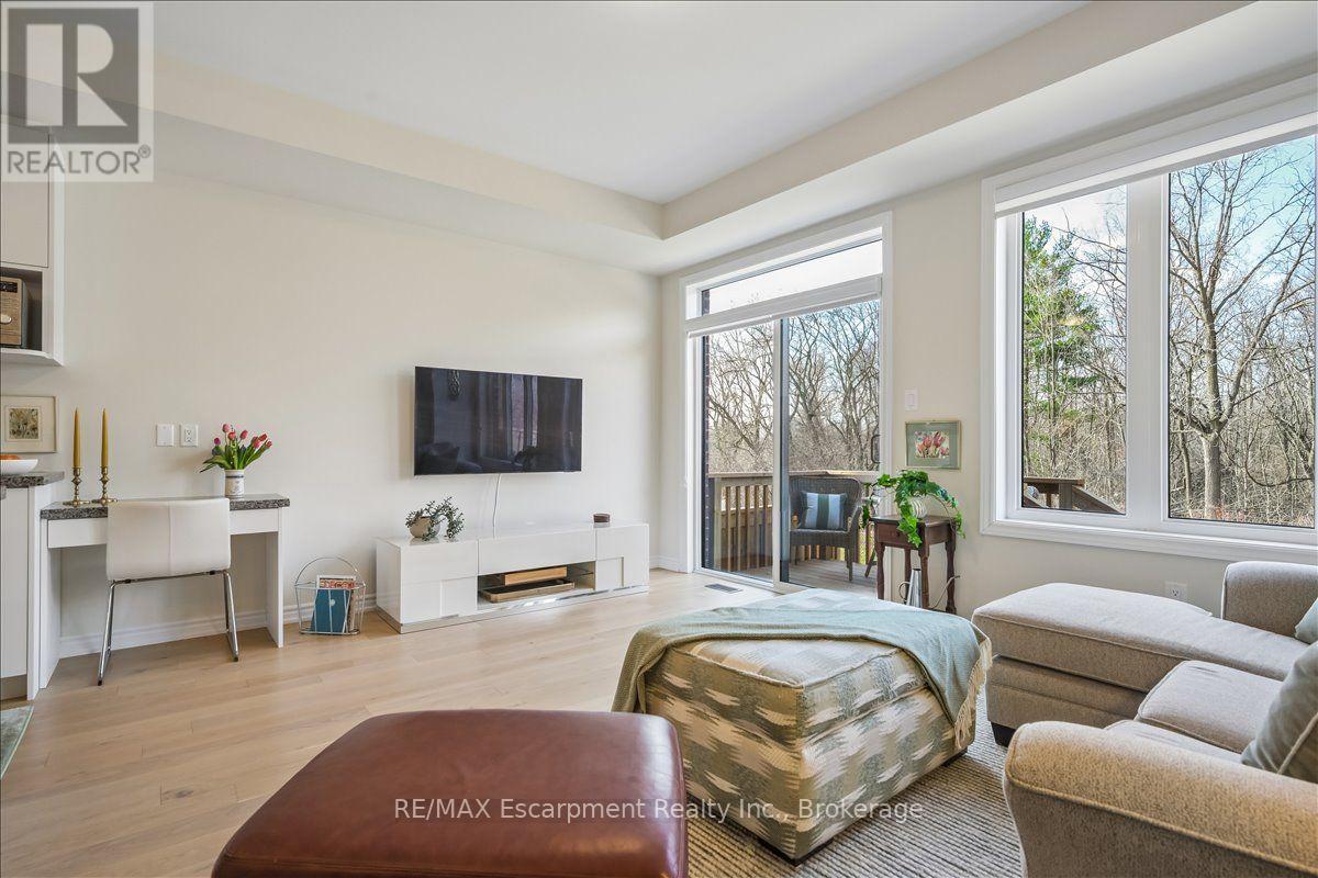 2092 Ellerston Common, Burlington, Ontario  L7P 0V6 - Photo 20 - W13759326