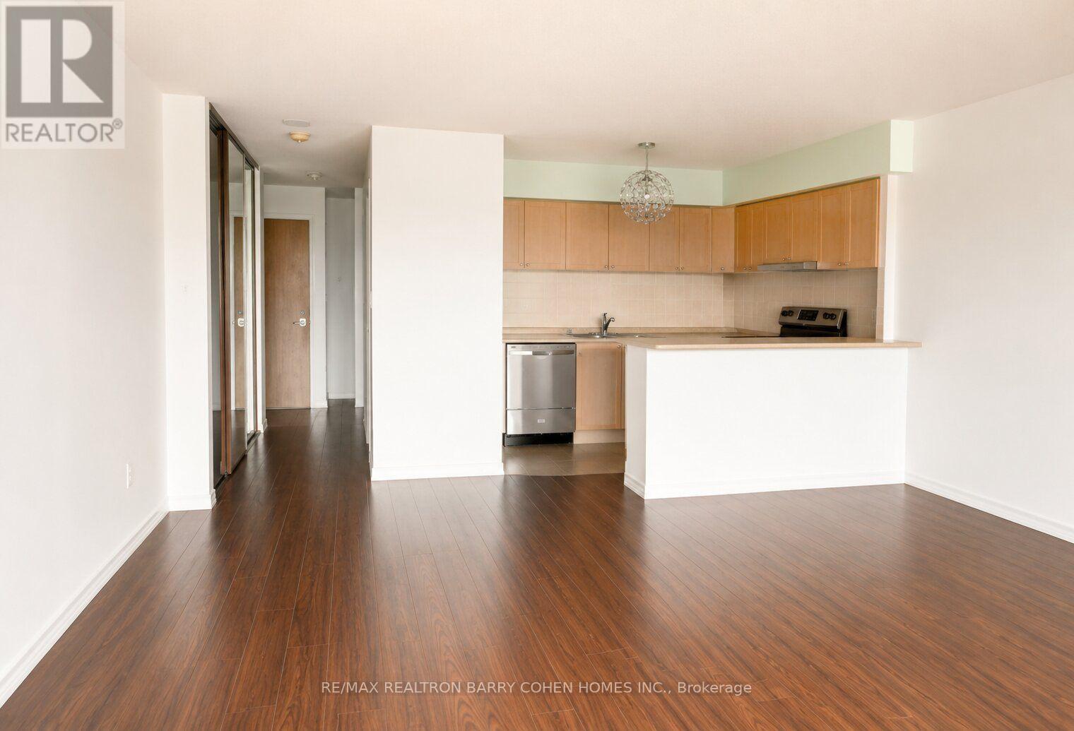 2719 - 25 The Esplanade, Toronto, Ontario  M5E 1W5 - Photo 3 - C13759352