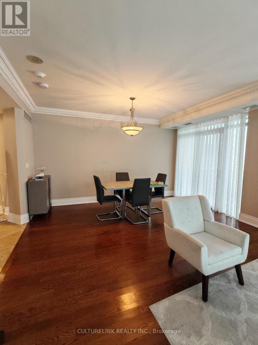 902 - 10 Bellair Street, Toronto, Ontario  M5R 3T8 - Photo 3 - C13759356