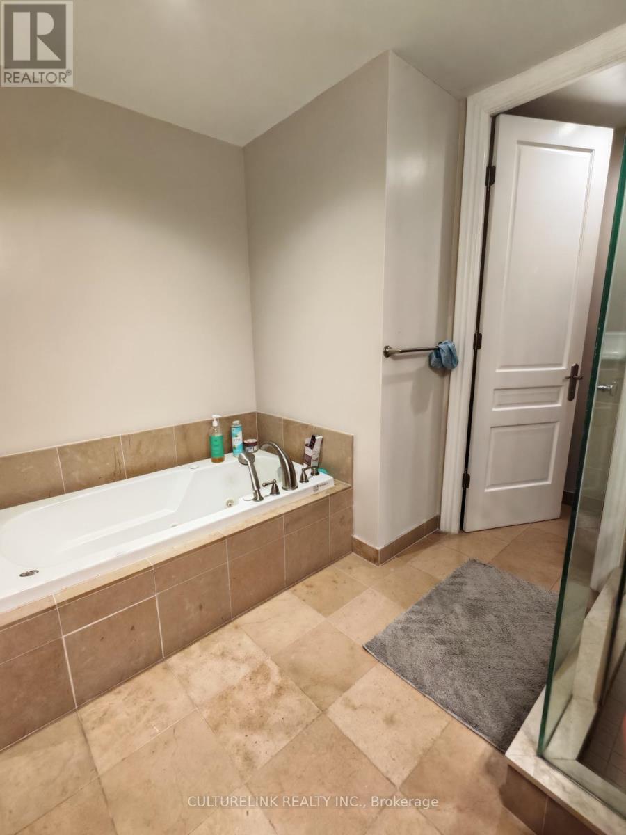 902 - 10 Bellair Street, Toronto, Ontario  M5R 3T8 - Photo 9 - C13759356
