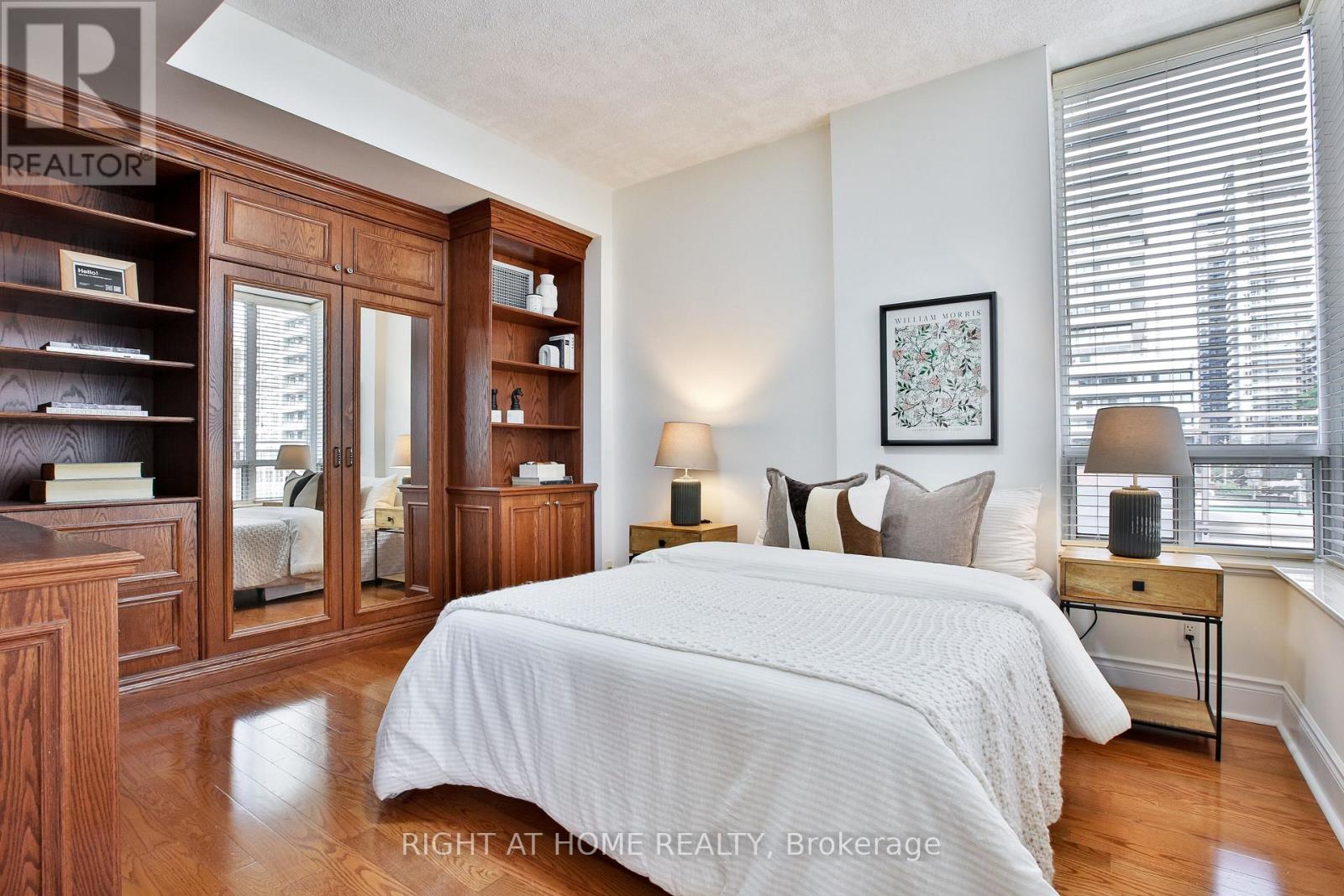 404 - 123 Eglinton Avenue E, Toronto, Ontario  M4P 1J2 - Photo 29 - C13759458