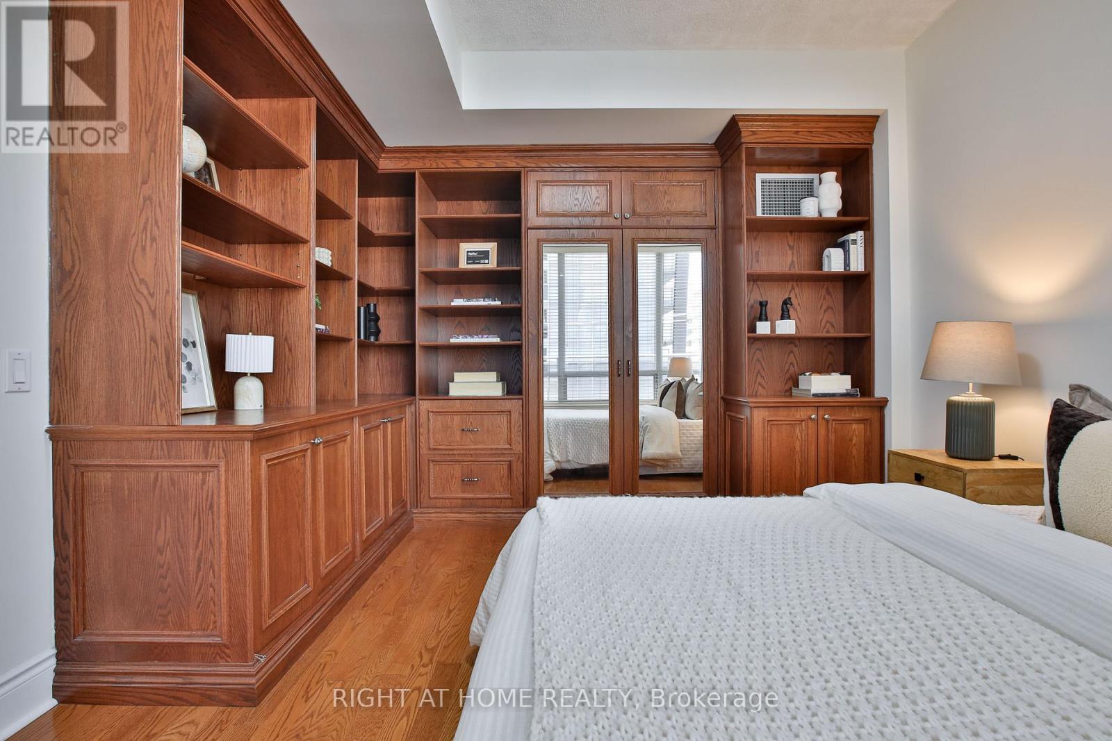 404 - 123 Eglinton Avenue E, Toronto, Ontario  M4P 1J2 - Photo 31 - C13759458