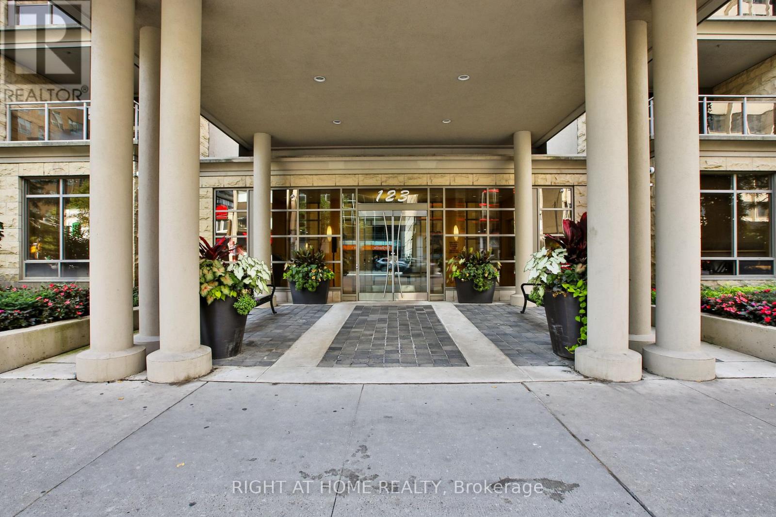 404 - 123 Eglinton Avenue E, Toronto, Ontario  M4P 1J2 - Photo 47 - C13759458