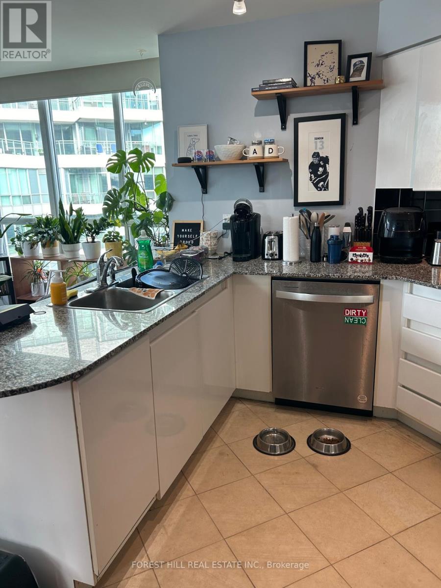 2512 - 230 Queens Quay Avenue W, Toronto, Ontario  M5J 1B5 - Photo 3 - C13759472