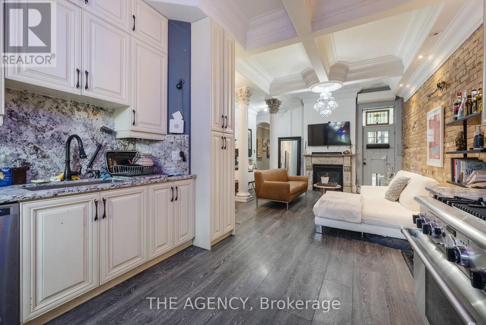 31 Rose Avenue, Toronto, Ontario  M4X 1N7 - Photo 5 - C13759484