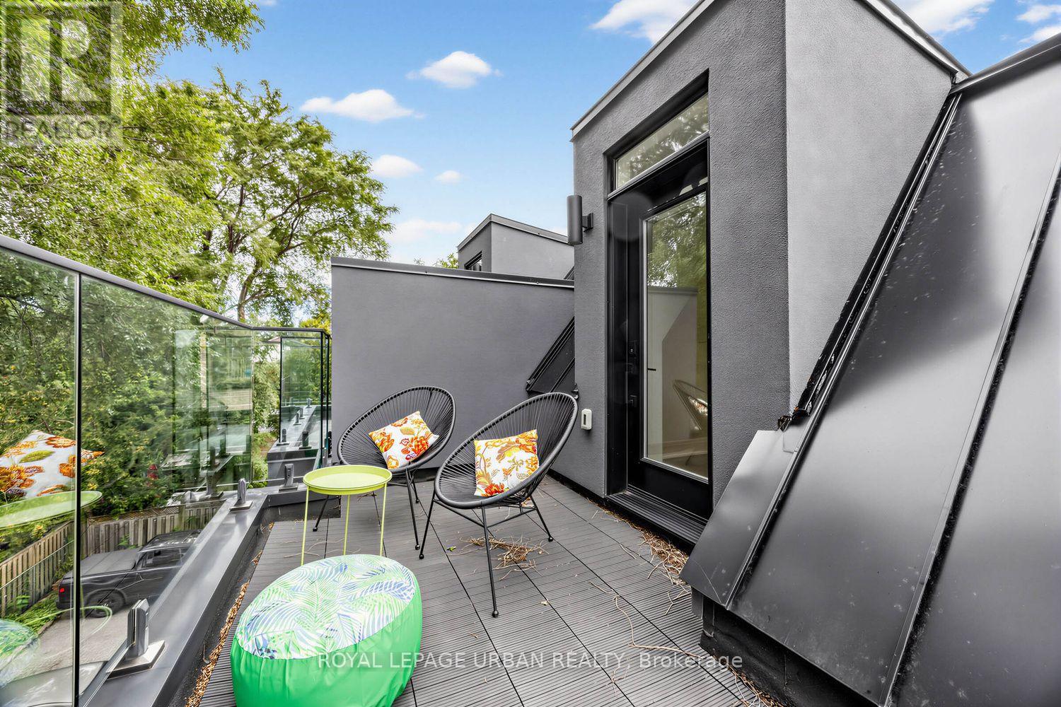 287 Glebemount Avenue, Toronto, Ontario  M4C 3T9 - Photo 27 - E13759308