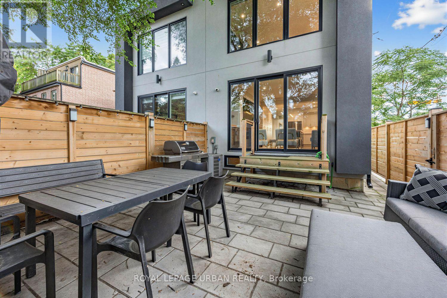 287 Glebemount Avenue, Toronto, Ontario  M4C 3T9 - Photo 37 - E13759308