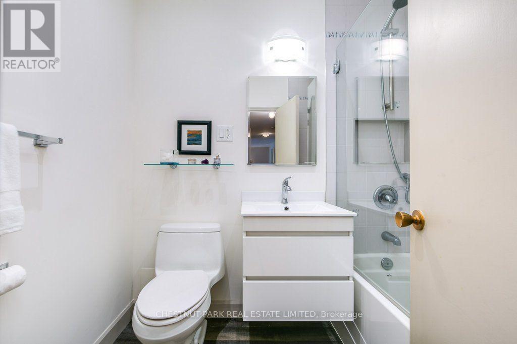 201 - 75 Scarborough Road, Toronto, Ontario  M4E 3M4 - Photo 13 - E13759348