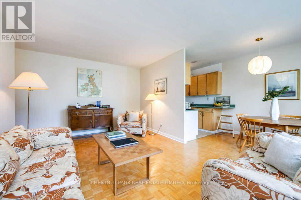 201 - 75 Scarborough Road, Toronto, Ontario  M4E 3M4 - Photo 4 - E13759348