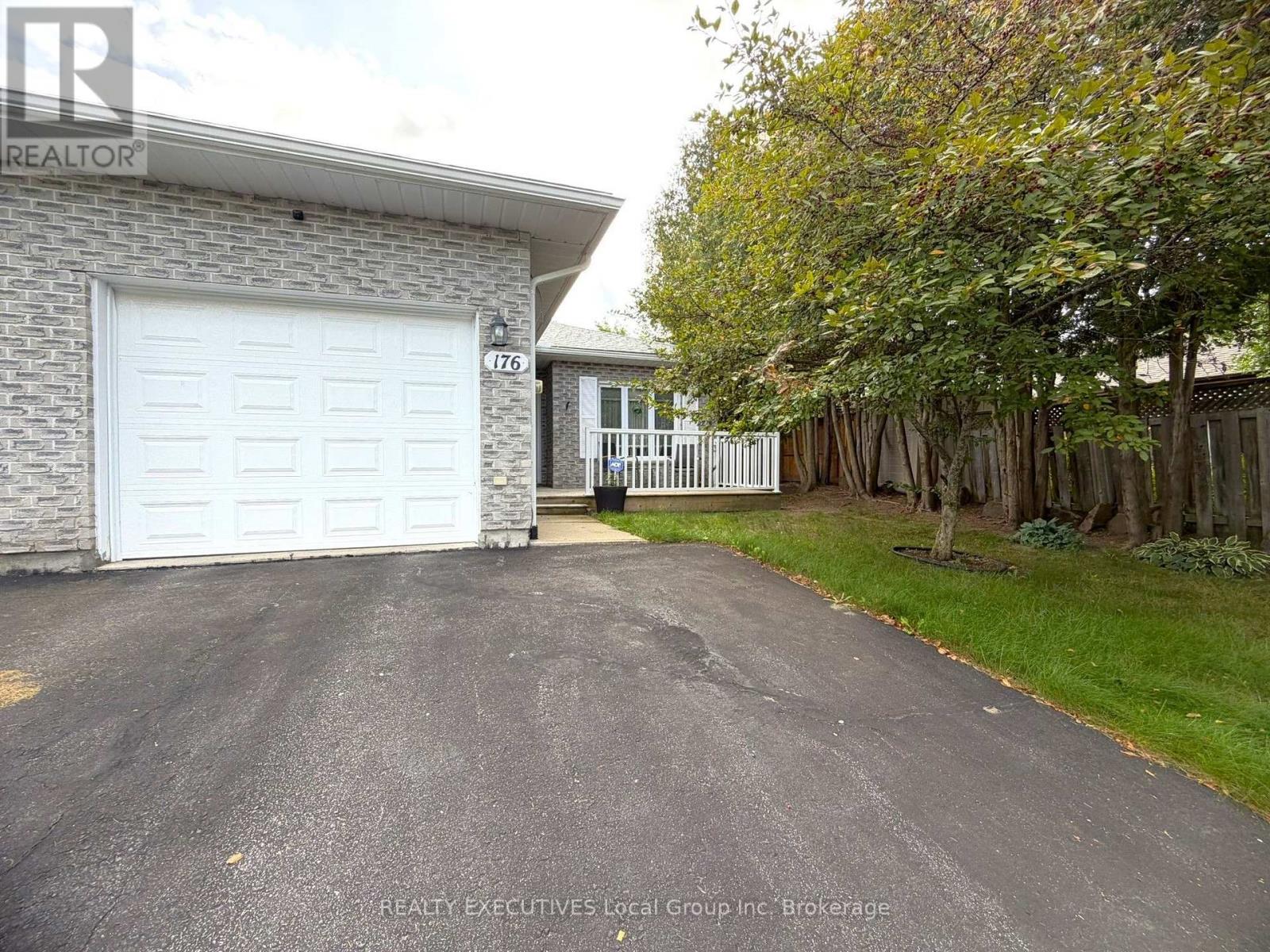 176 CLOVERBRAE CRESCENT, North Bay, Ontario