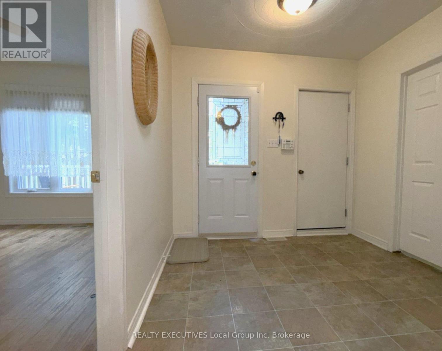 176 Cloverbrae Crescent, North Bay, Ontario  P1A 4J3 - Photo 3 - X13759464