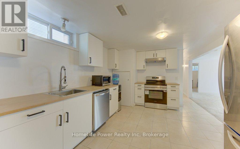 136 Dunsmere Drive, Kitchener, Ontario  N2E 1V7 - Photo 13 - X13759364