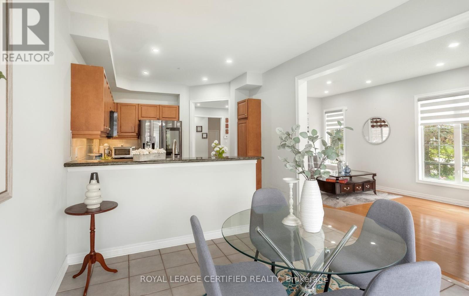 6582 Skipper Way, Mississauga, Ontario  L5W 1P8 - Photo 18 - W13731776