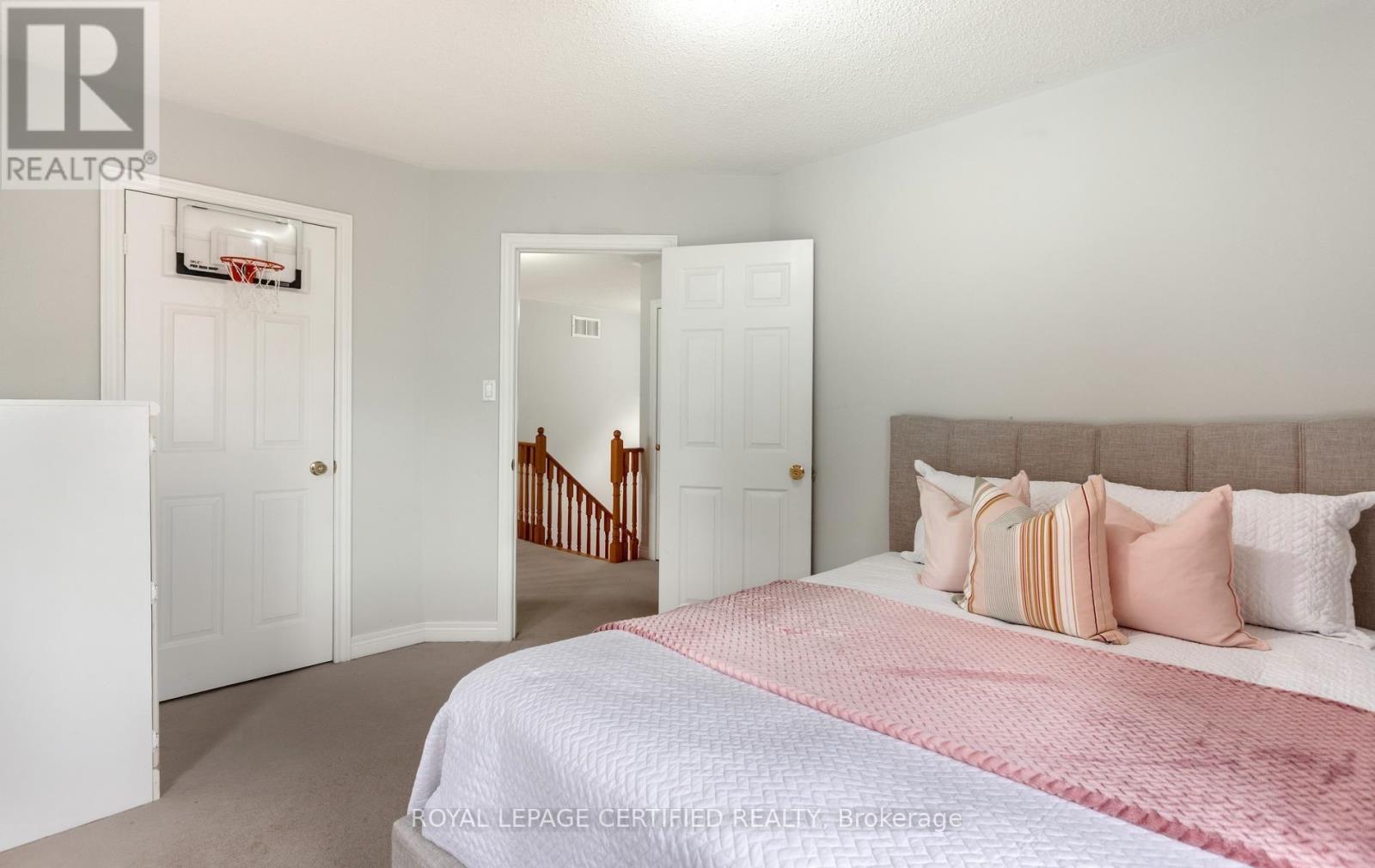 6582 Skipper Way, Mississauga, Ontario  L5W 1P8 - Photo 34 - W13731776