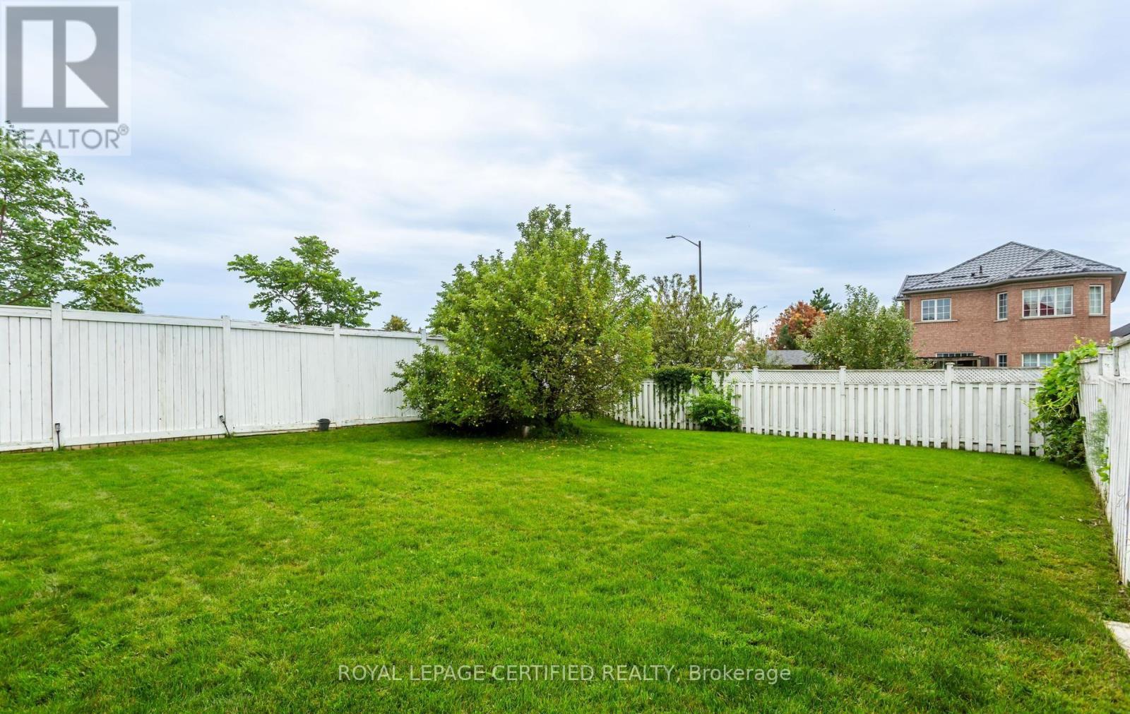 6582 Skipper Way, Mississauga, Ontario  L5W 1P8 - Photo 49 - W13731776