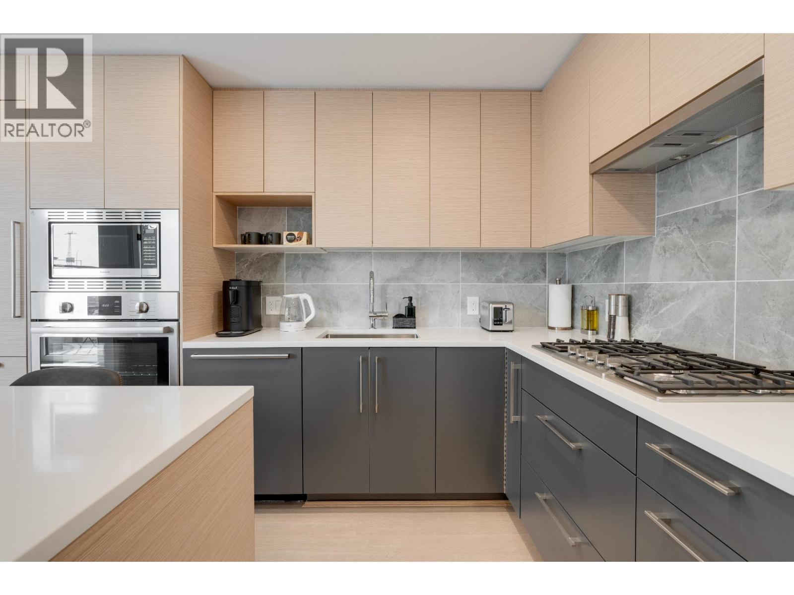 213 8888 Osler Street, Vancouver, British Columbia  V6P 4G2 - Photo 4 - R3162438
