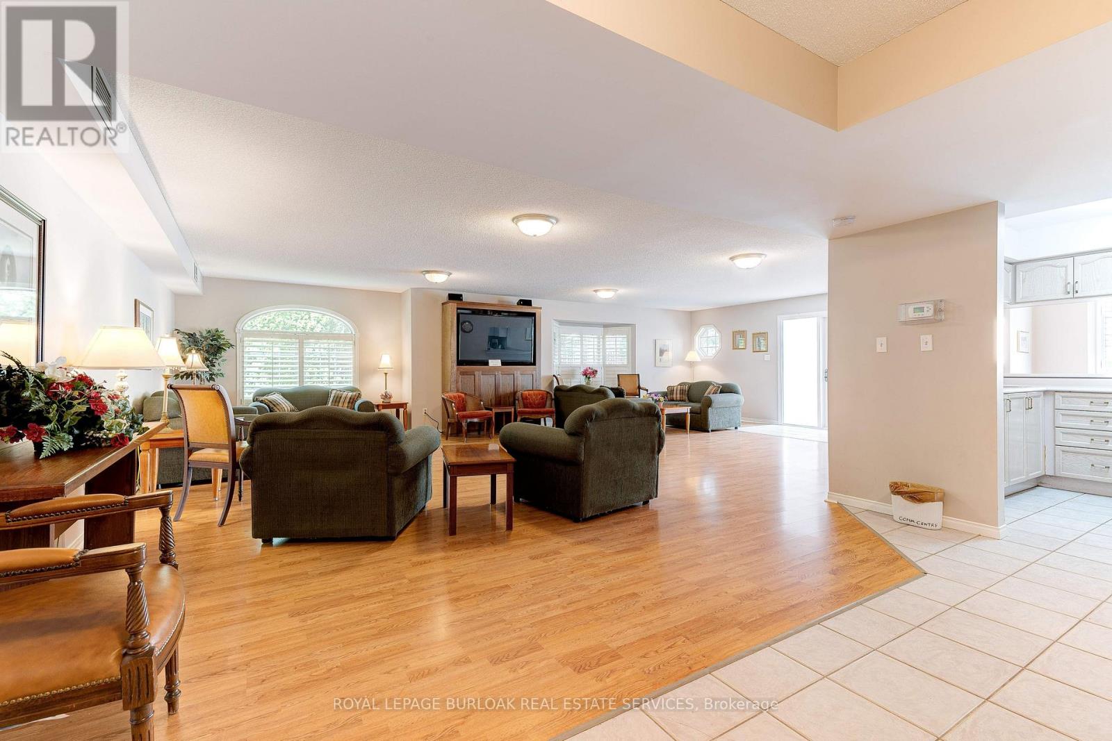 302 - 216a Plains Road W, Burlington, Ontario  L7T 4K8 - Photo 35 - W13759408