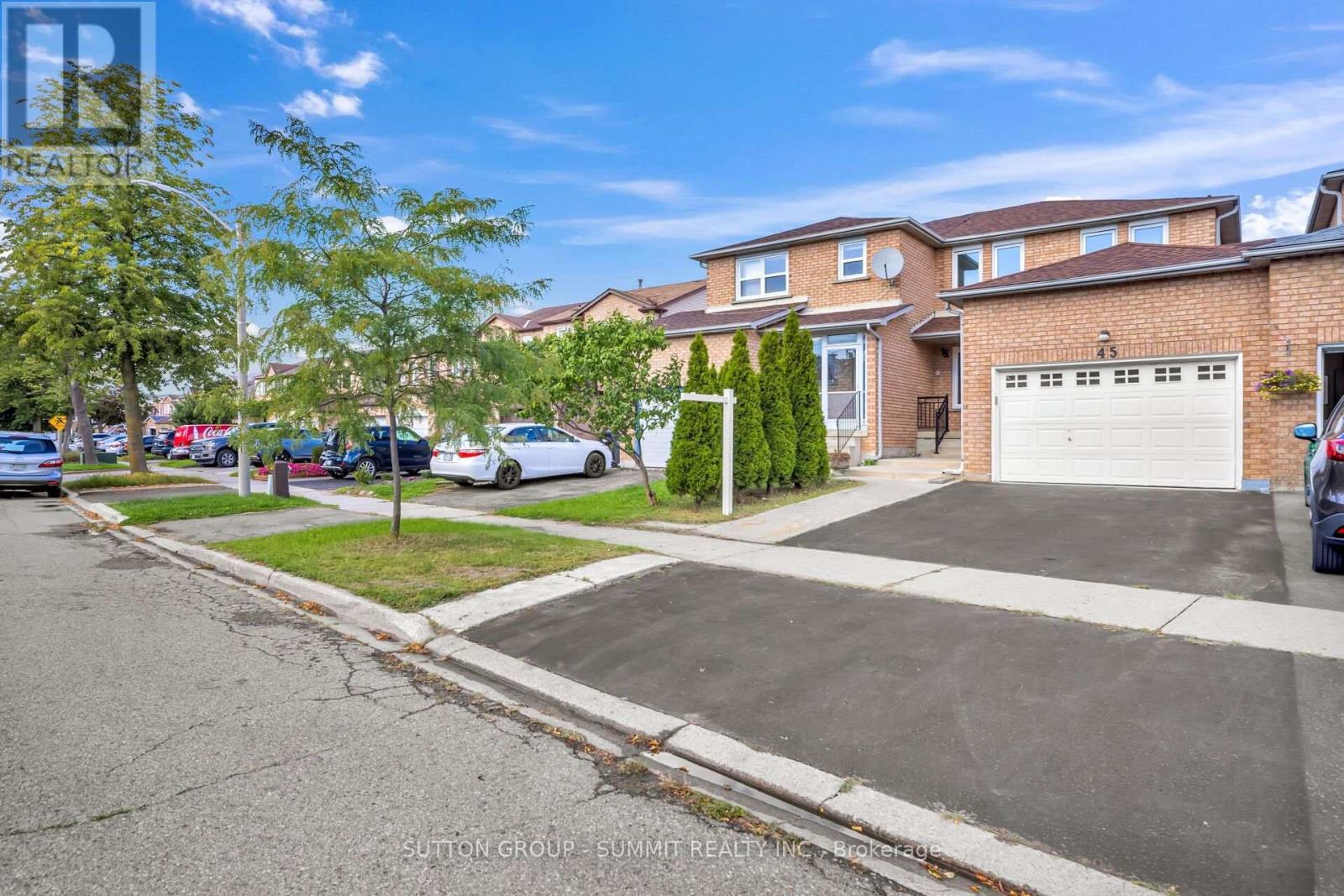 45 Cutters Crescent, Brampton, Ontario  L6Y 4M2 - Photo 3 - W13759434