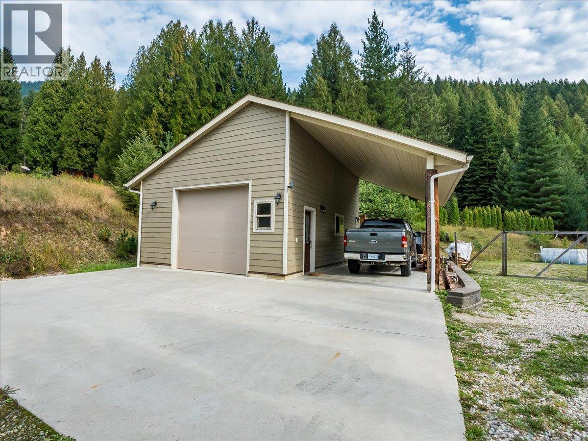 955 Cedar Brae Road, Glade, British Columbia  V1N 4R5 - Photo 7 - 10390894