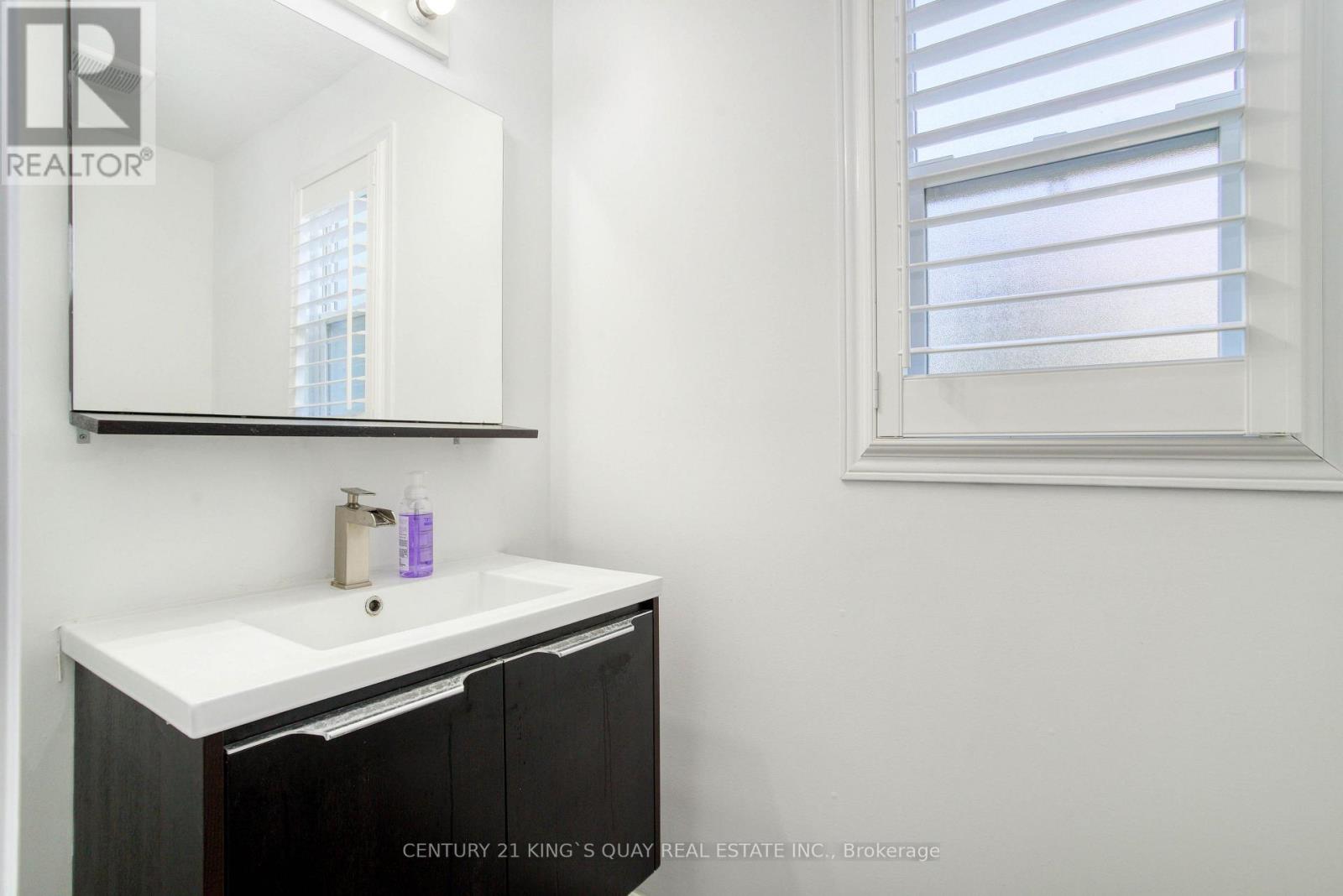 612 Winterberry Avenue, Waterloo, Ontario  N2V 2W4 - Photo 17 - X13759384