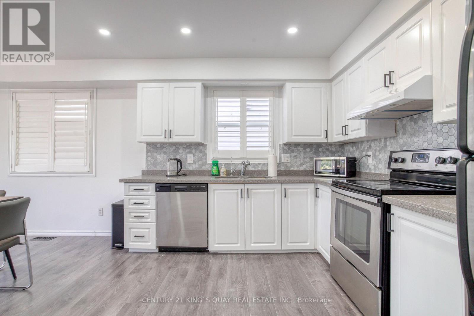 612 Winterberry Avenue, Waterloo, Ontario  N2V 2W4 - Photo 6 - X13759384