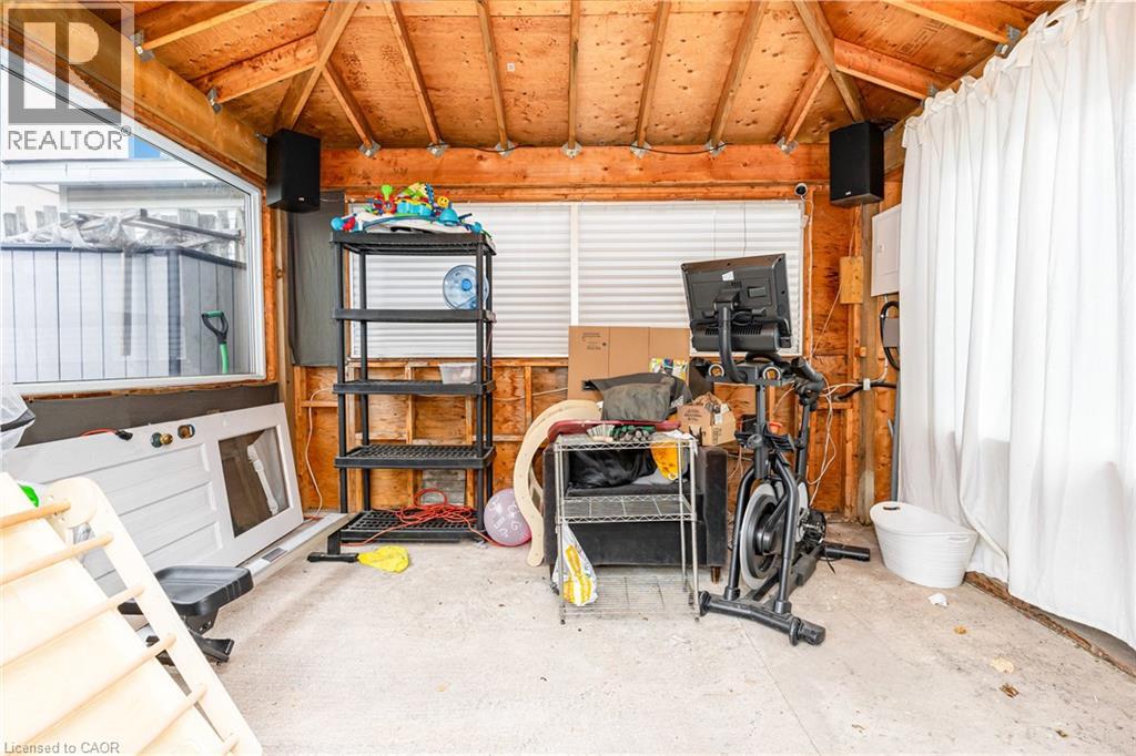 4 Robins Avenue, Hamilton, Ontario  L8H 4M6 - Photo 22 - 40861663