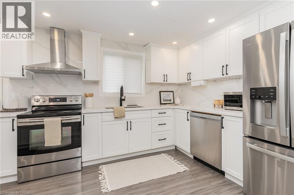 4 Robins Avenue, Hamilton, Ontario  L8H 4M6 - Photo 7 - 40861663
