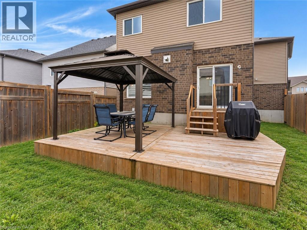 278 Thomas Slee Drive, Kitchener, Ontario  N2P 0B8 - Photo 4 - 40861338
