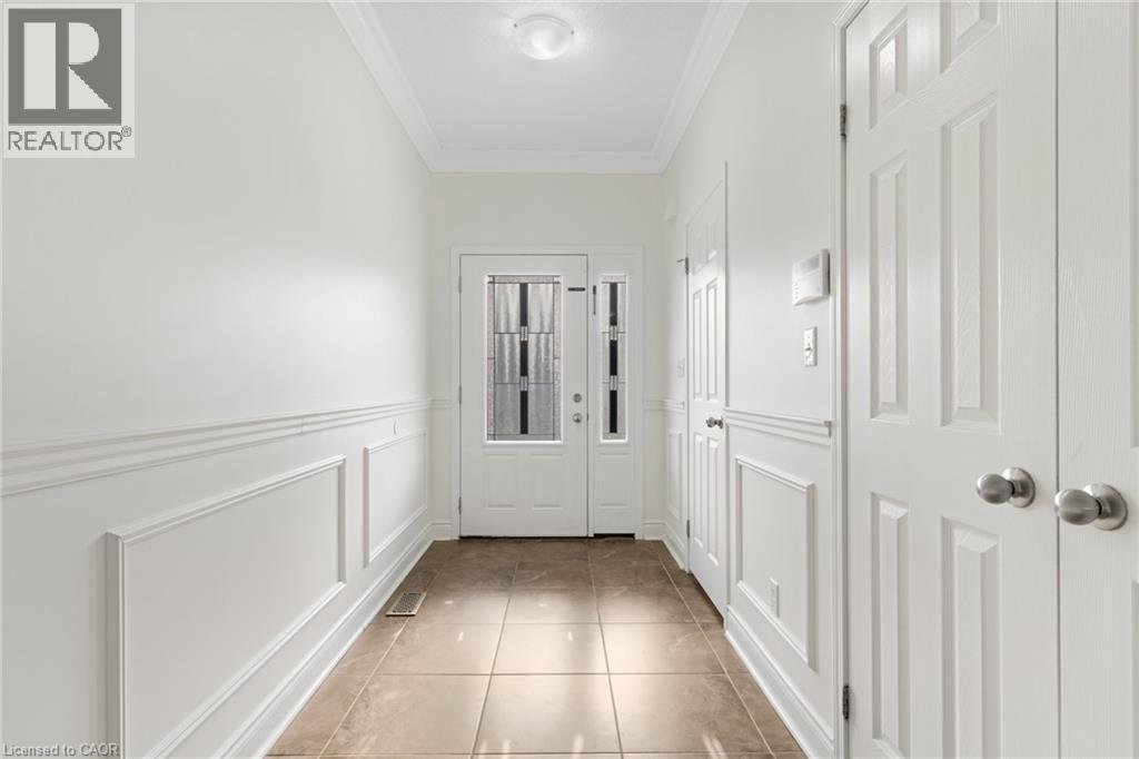 278 Thomas Slee Drive, Kitchener, Ontario  N2P 0B8 - Photo 5 - 40861338