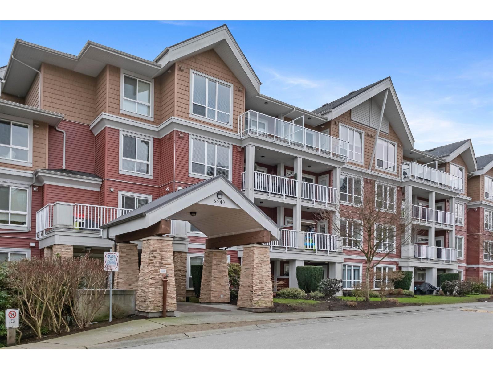 501 6440 194 Street, Surrey, British Columbia  V4N 6J7 - Photo 3 - R3163005