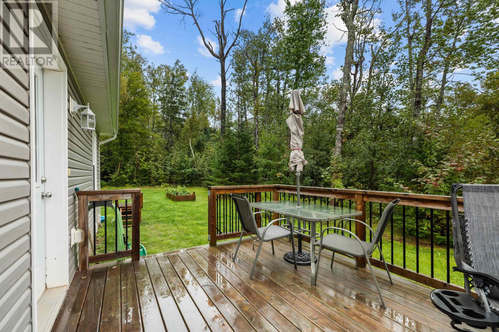 207 Hollis Avenue, Stratford, Prince Edward Island  C1B 4A1 - Photo 38 - 202622758