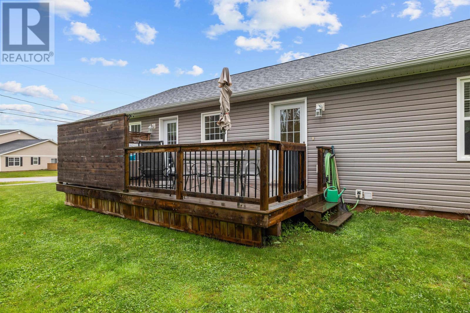 207 Hollis Avenue, Stratford, Prince Edward Island  C1B 4A1 - Photo 39 - 202622758