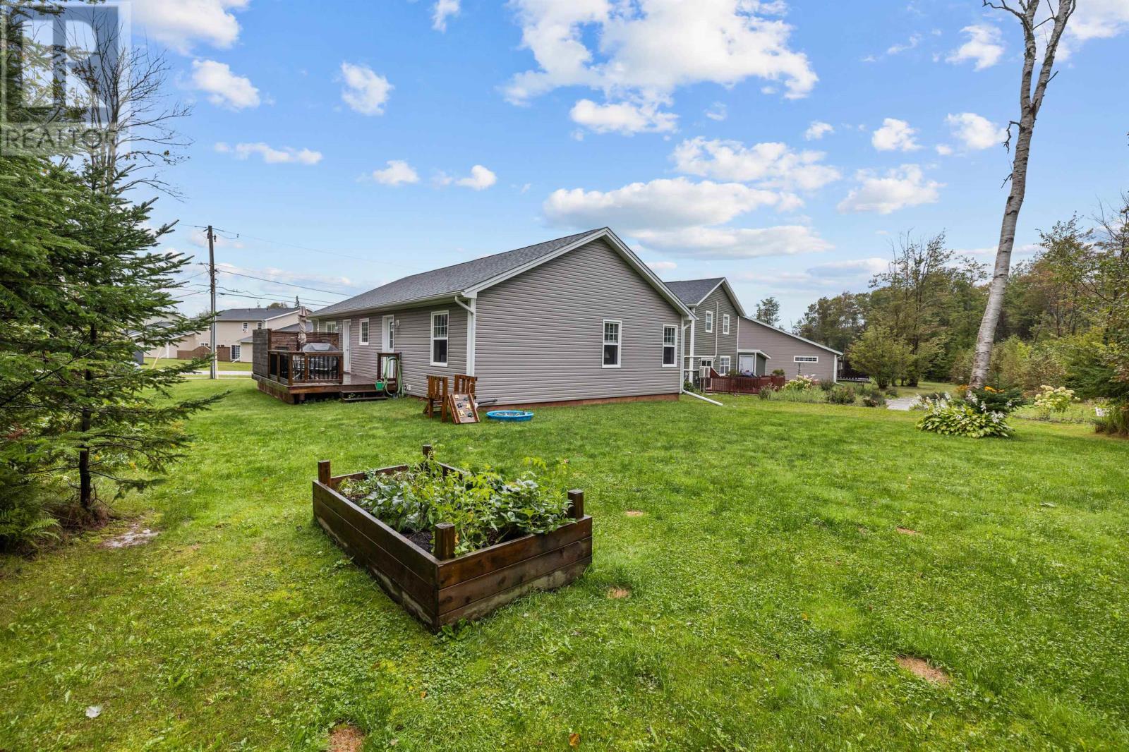 207 Hollis Avenue, Stratford, Prince Edward Island  C1B 4A1 - Photo 40 - 202622758