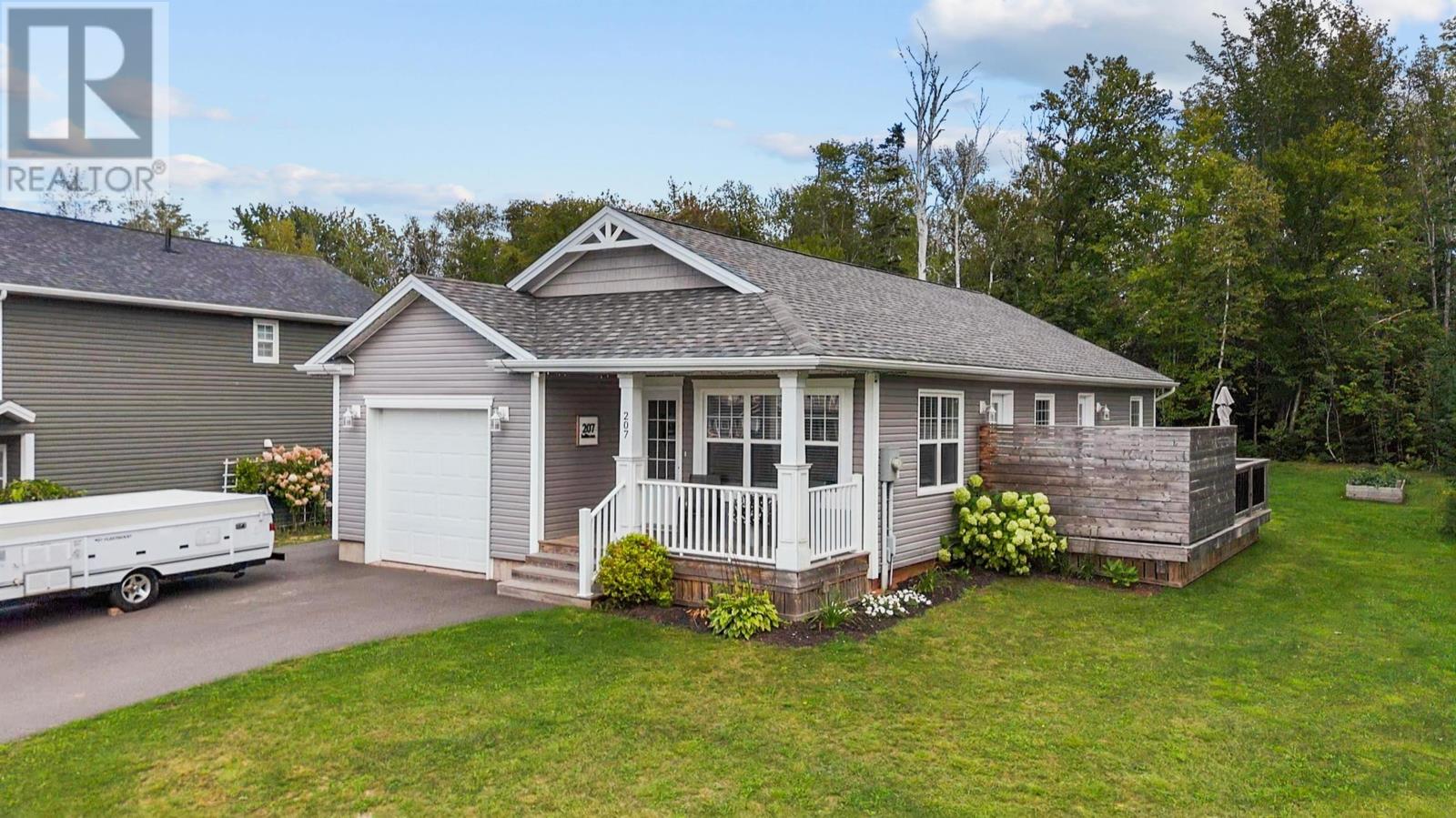 207 Hollis Avenue, Stratford, Prince Edward Island  C1B 4A1 - Photo 44 - 202622758