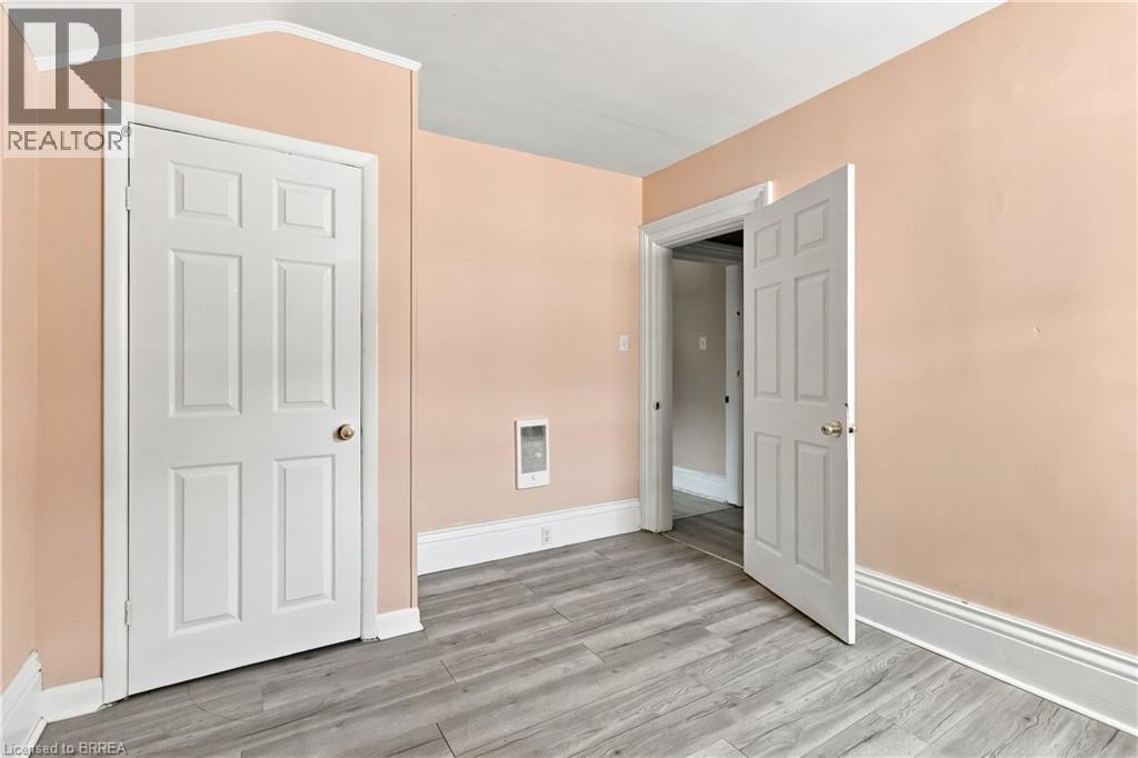 63 East Avenue Unit# Upper, Brantford, Ontario  N3S 3L5 - Photo 10 - 40861329