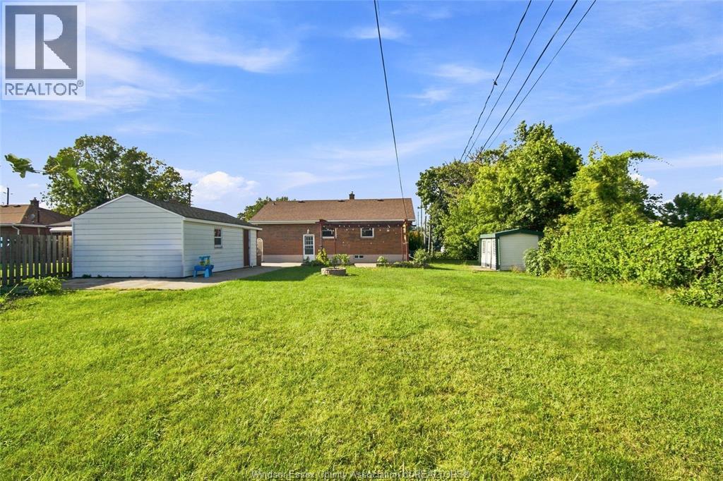 8327 Menard Street, Windsor, Ontario  N8S 1W2 - Photo 29 - 26022001
