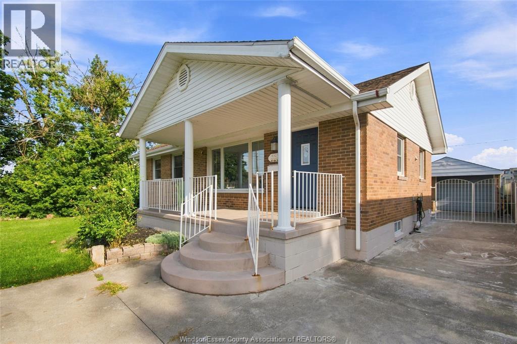 8327 Menard Street, Windsor, Ontario  N8S 1W2 - Photo 5 - 26022001