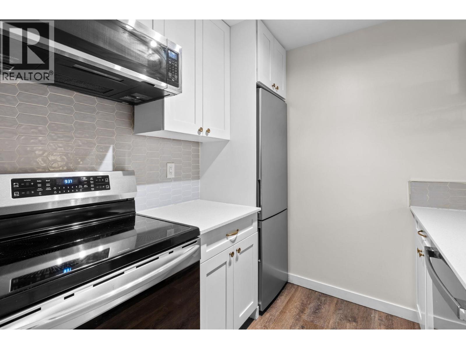 210 9867 Manchester Drive, Burnaby, British Columbia  V3N 4P6 - Photo 11 - R3162353