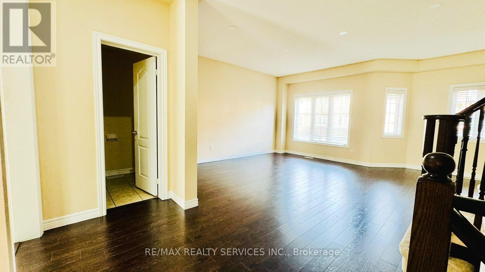 12 Urbana Road, Brampton, Ontario  L6Y 0R6 - Photo 9 - W13755214