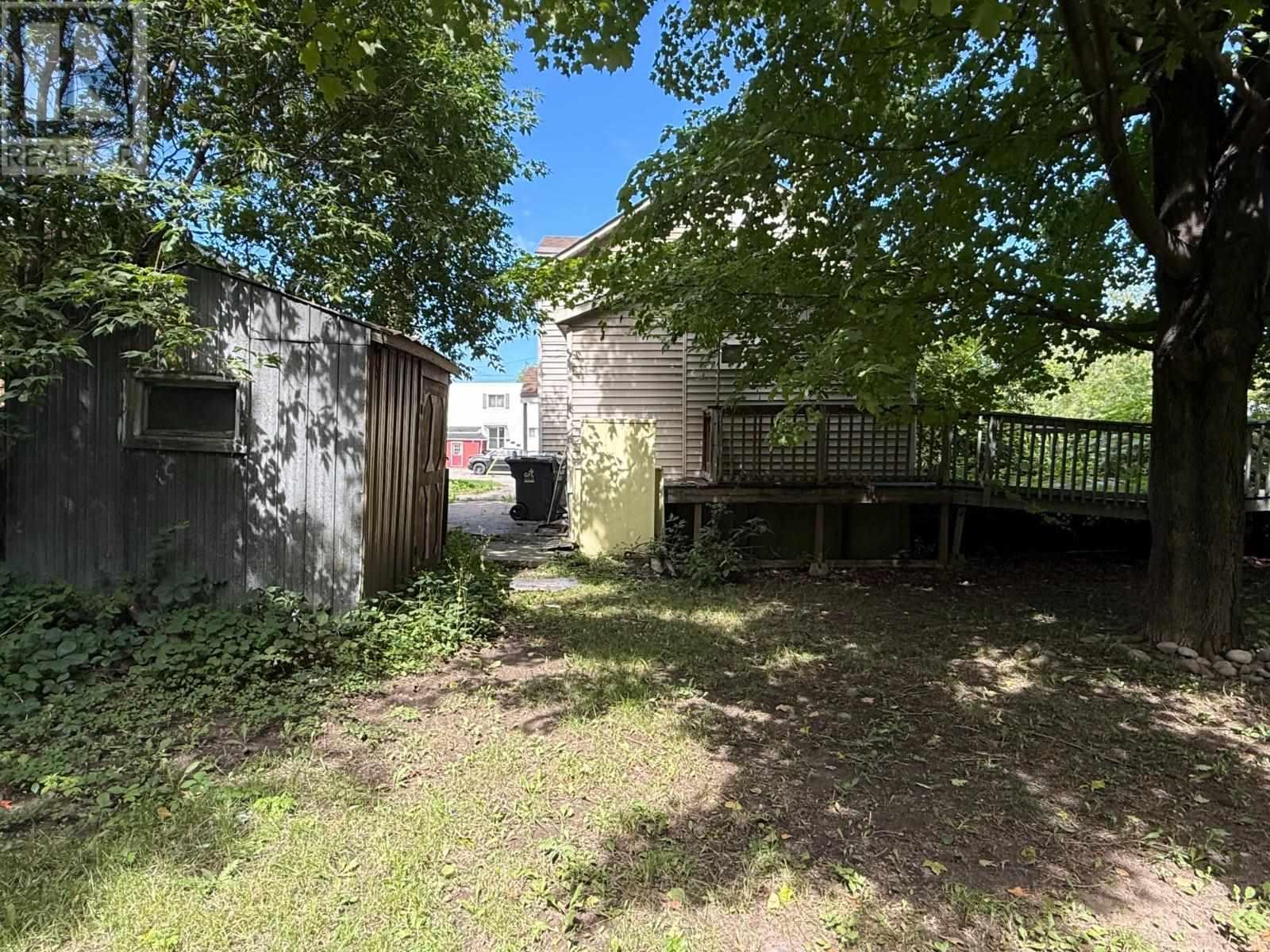 651 Wallace Ter, Sault Ste. Marie, Ontario  P6C 1M1 - Photo 2 - SM262473