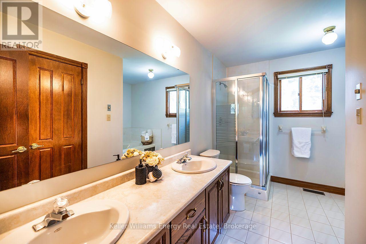 75 Waverly Street N, Oshawa, Ontario  L1J 8G6 - Photo 31 - E13759618