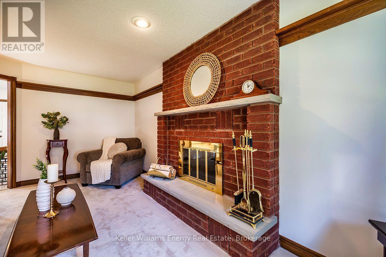 75 Waverly Street N, Oshawa, Ontario  L1J 8G6 - Photo 8 - E13759618