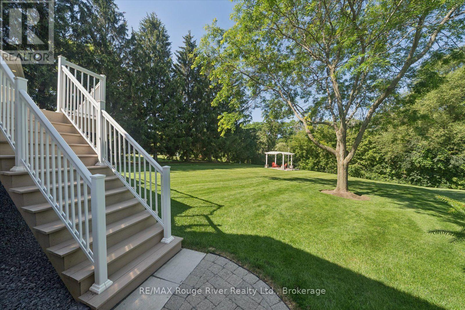 26 Hanover Court, Whitby, Ontario  L1N 7J2 - Photo 39 - E13759738