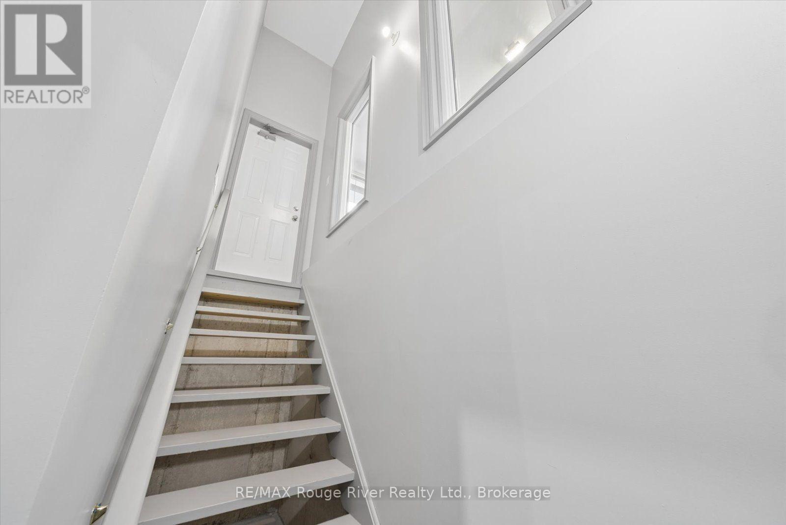 26 Hanover Court, Whitby, Ontario  L1N 7J2 - Photo 47 - E13759738