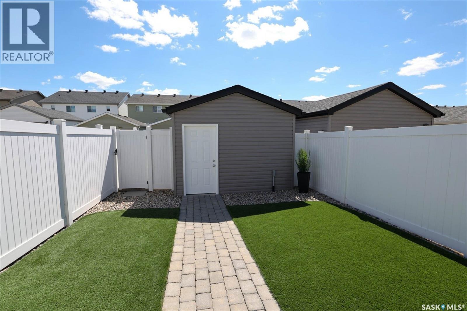 5417 Green Brooks Way E, Regina, Saskatchewan  S4V 3M4 - Photo 36 - SK047735