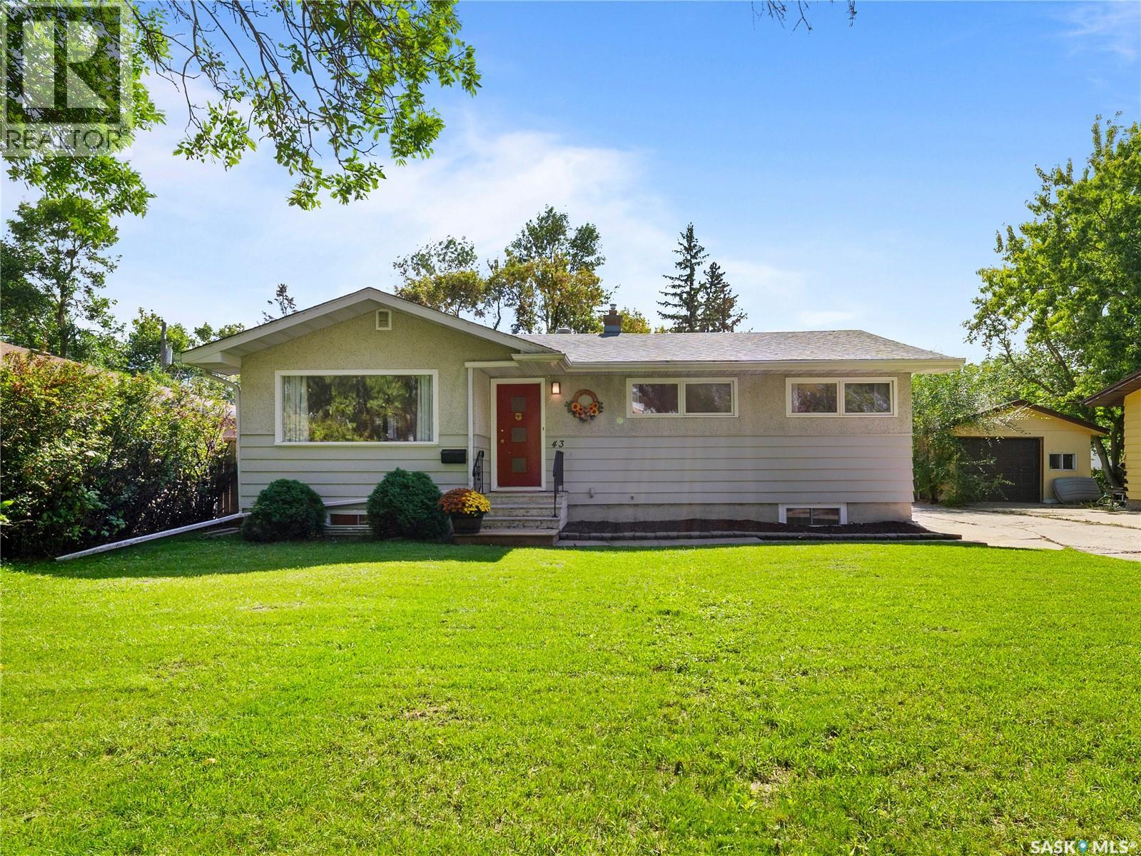 43 Cowburn Crescent, Regina, Saskatchewan  S4S 5R9 - Photo 1 - SK047614